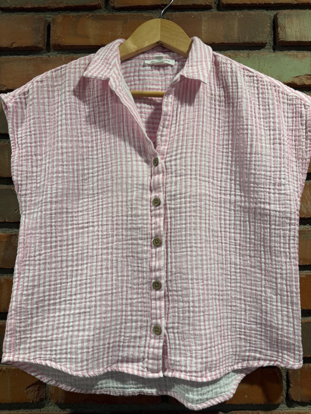 Beachlunchlounge- Relaxed Pink Gauze Button-Front Women’s Top